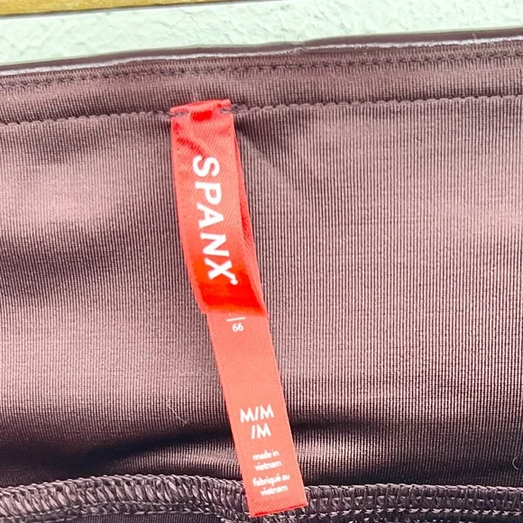 NWT Spanx Faux Leather Leggings Ruby Medium - Picture 5 of 6